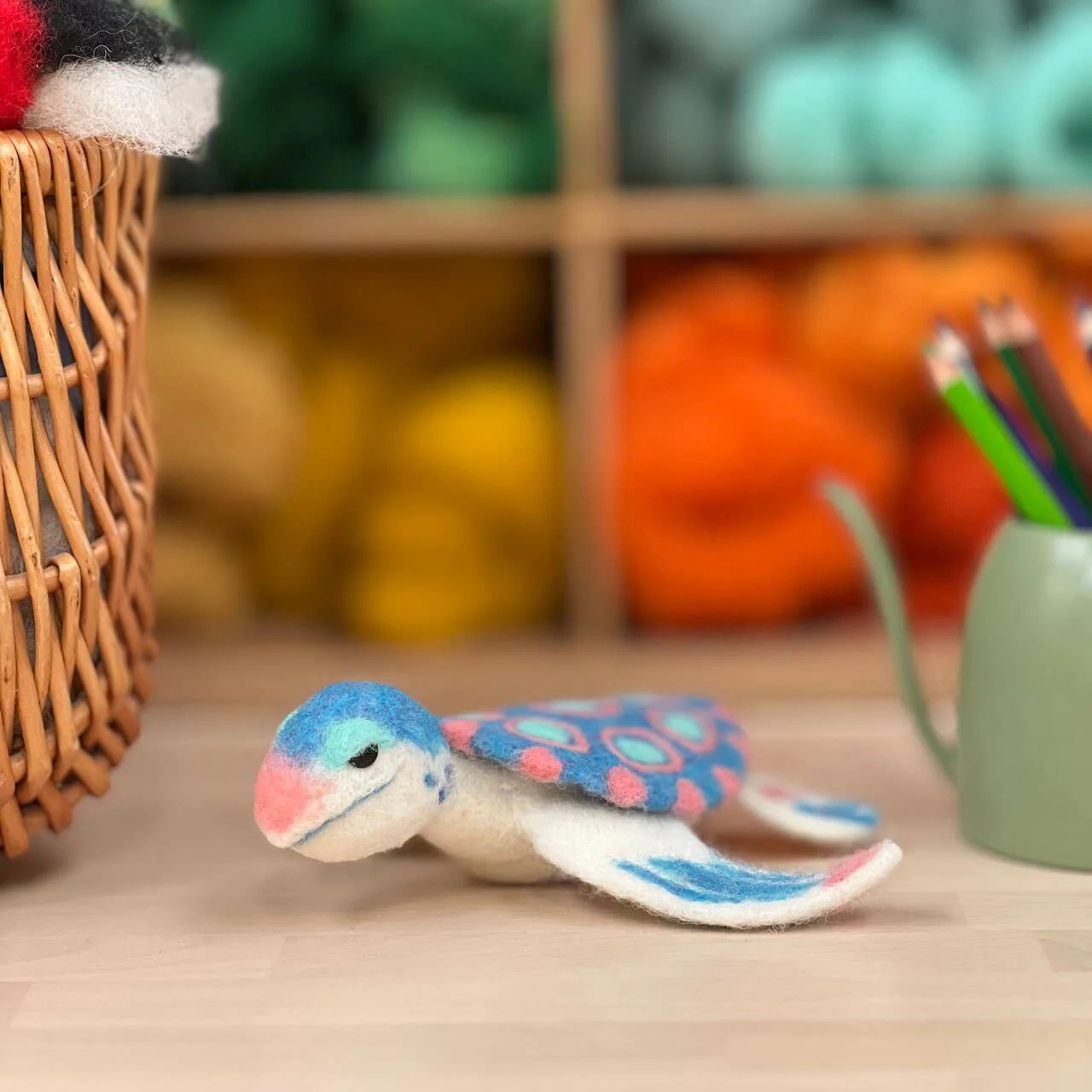 The Crafty Kit Company: Sea Turtle Needle Felt Craft Kit - Image 2